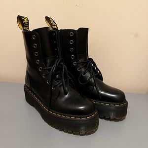 Dr. Martens Jadon Platform 8-Eye Boot US 8/EU 39